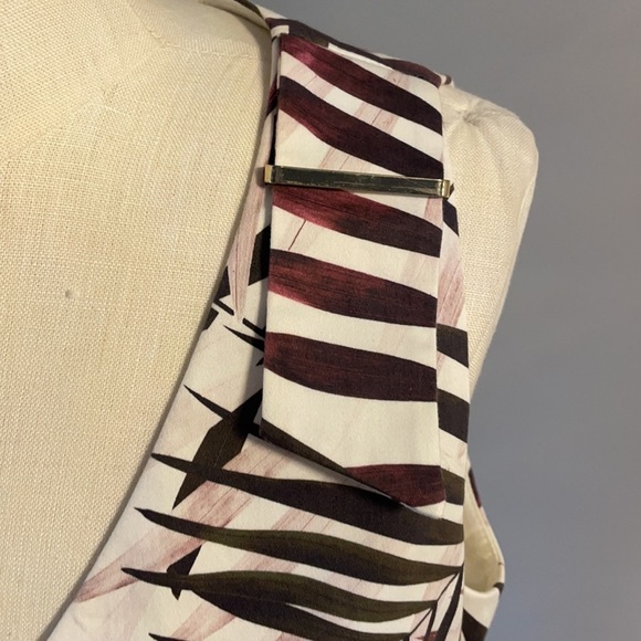 ANTONIO MELANI women’s scuba lined sheath stretch palm leaf dress. V neckline 10 - Picture 4 of 15